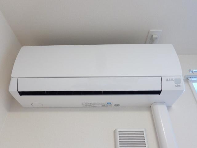 物件内観写真11　(エアコン)