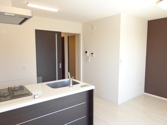 物件内観写真16　(リビング)