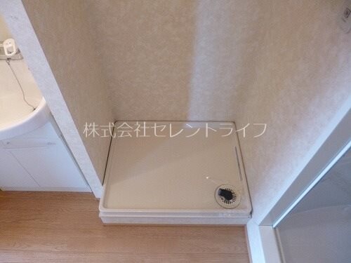 物件内観写真32　(洗濯機置き場)