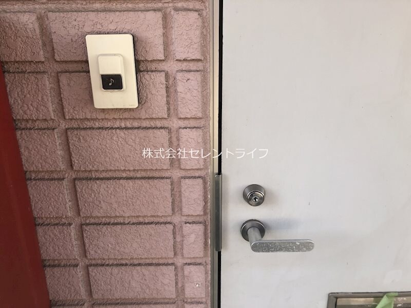 物件内観写真15　(1シリンダー錠・インターホン)