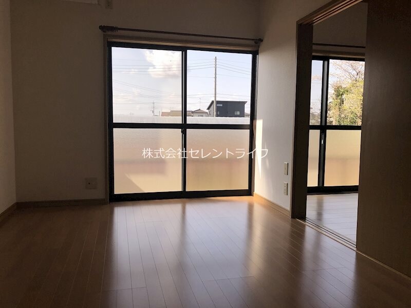 物件内観写真34　(洋室)