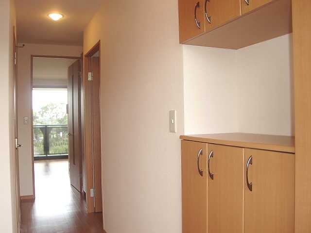 物件内観写真9　(玄関)