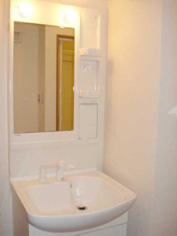 物件内観写真4　(洗髪洗面化粧台)