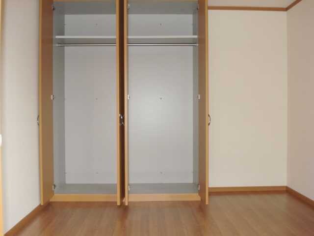 物件内観写真14　(クローゼット)
