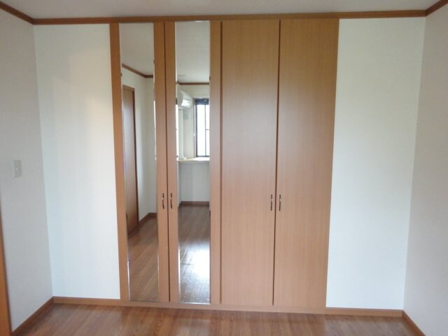 物件内観写真23　(クローゼット)