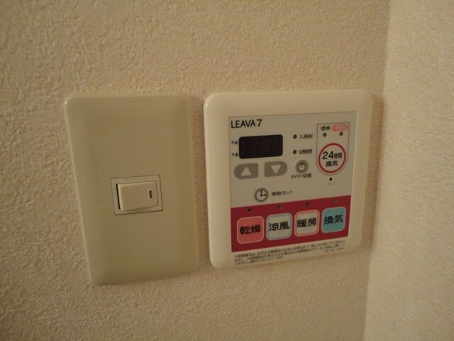 物件内観写真24　(浴室乾燥機)