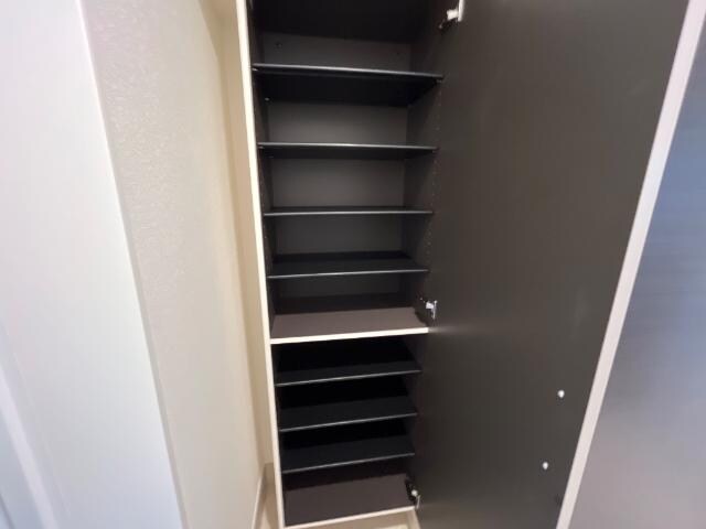 物件内観写真22　(下駄箱)