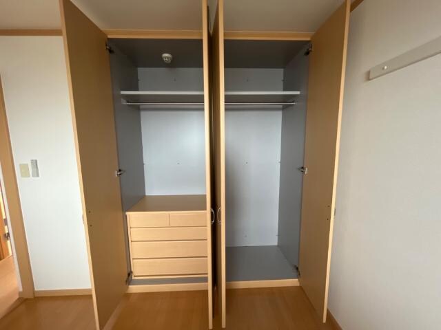 物件内観写真13　(収納)