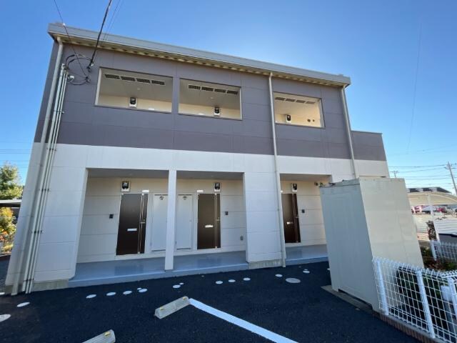 物件外観写真2　(外観写真（昼）)