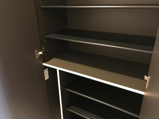 物件内観写真13　(収納)