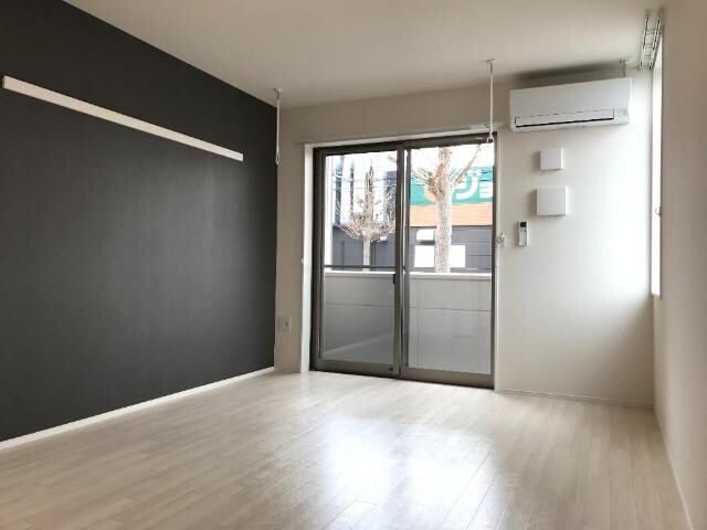 物件内観写真15　(洋室)