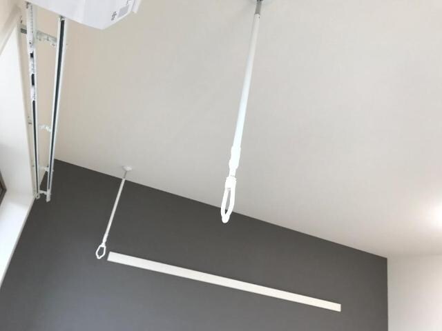 物件内観写真12　(室内洗濯物干し)