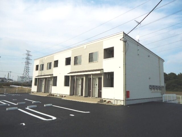 物件外観写真1　(外観写真（昼）)