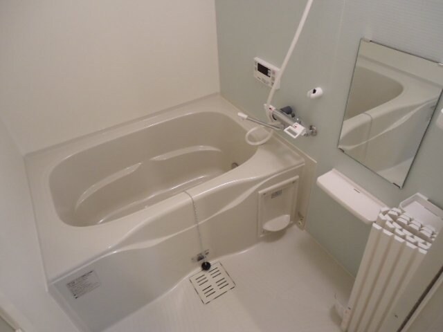 物件内観写真7　(ユニットバス)