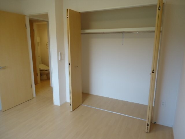 物件内観写真13　(寝室)