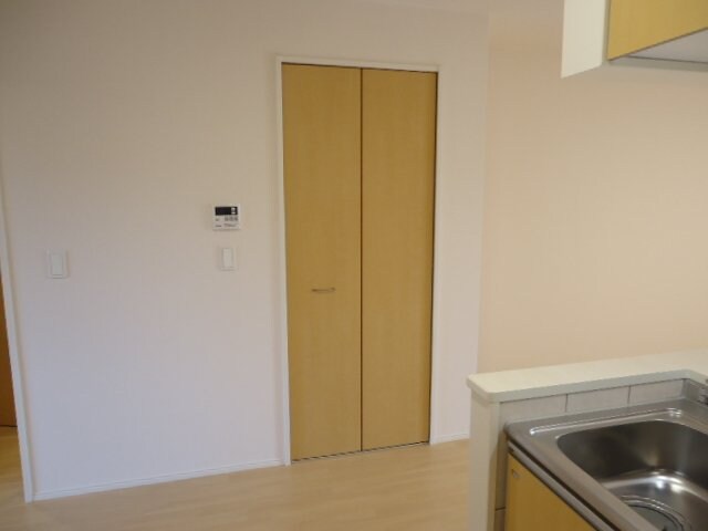 物件内観写真18　(収納)