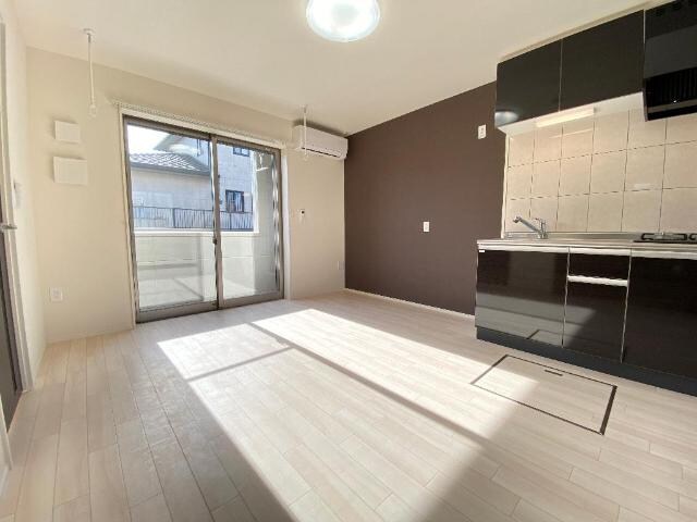 物件内観写真15　(リビング)