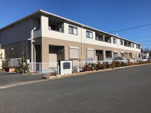 物件外観写真1　(外観写真（昼）)