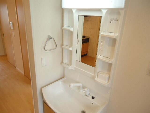 物件内観写真10　(洗面)