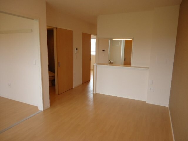 物件内観写真16　(リビング)