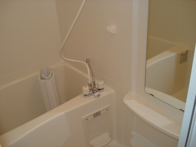 物件内観写真7　(ユニットバス)