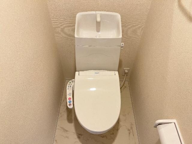 物件内観写真4　(トイレ)