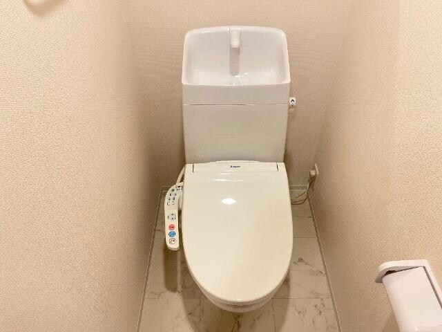 物件内観写真4　(トイレ)