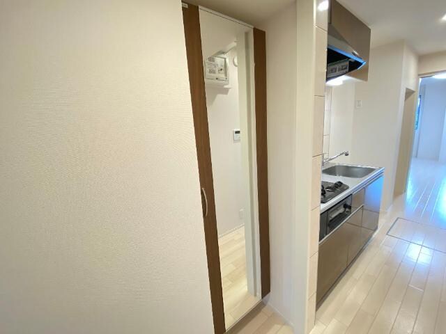 物件内観写真23　(玄関)