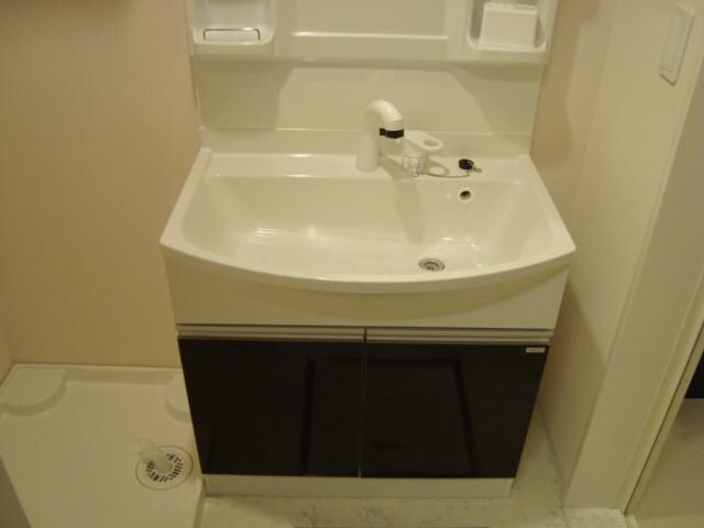 物件内観写真14　(洗髪洗面化粧台)