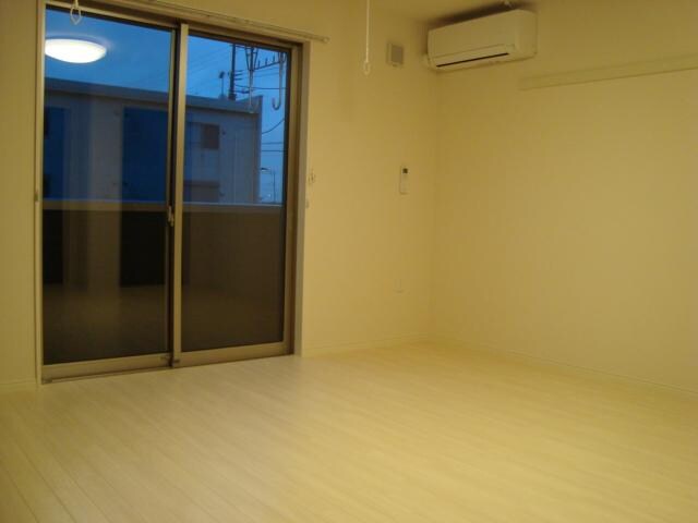 物件内観写真16　(リビング)