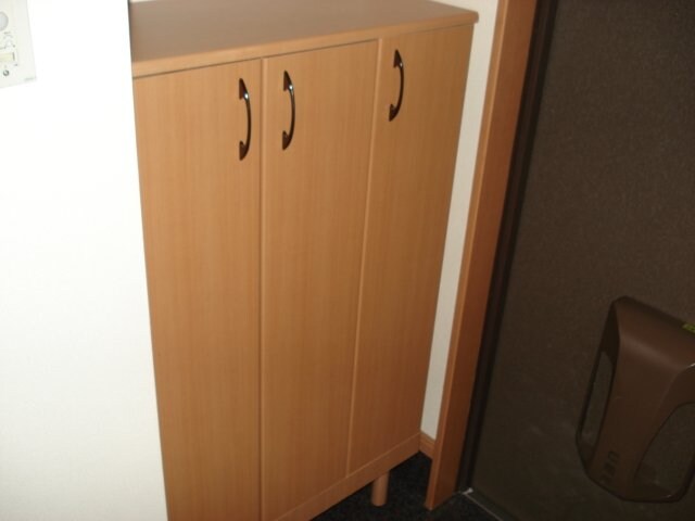 物件内観写真23　(玄関)