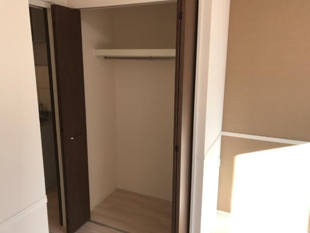 物件内観写真14　(クローゼット)