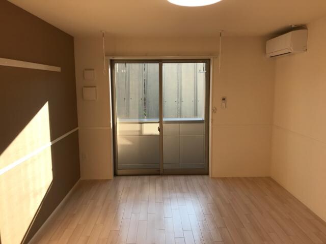 物件内観写真15　(洋室)