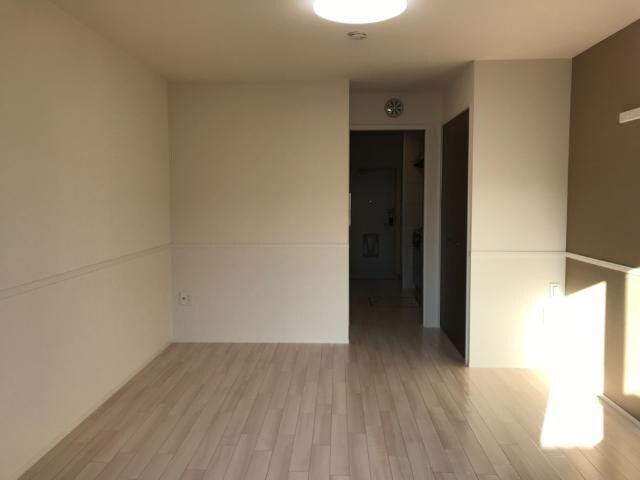 物件内観写真16　(洋室)