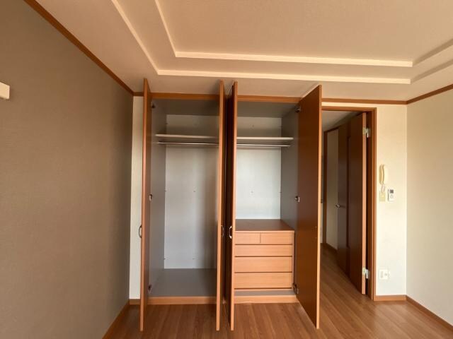 物件内観写真4　(クローゼット)