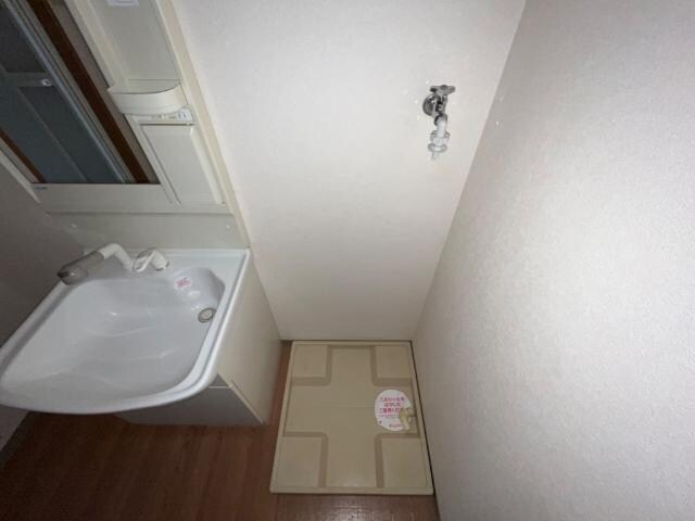 物件内観写真24　(洗濯機置場)