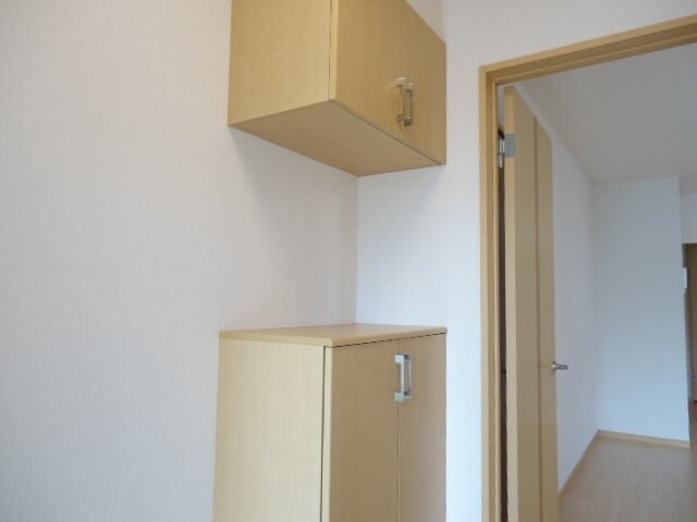 物件内観写真24　(玄関靴箱)
