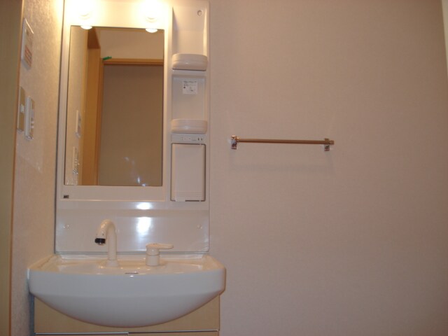 物件内観写真10　(洗面)
