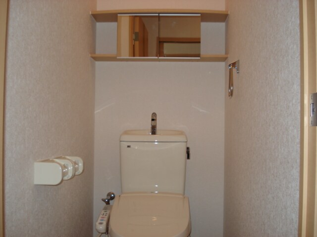 物件内観写真11　(トイレ)