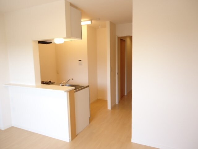 物件内観写真6　(リビング)