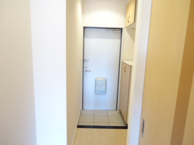 物件内観写真9　(玄関)