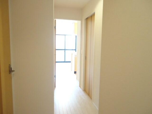 物件内観写真25　(廊下)
