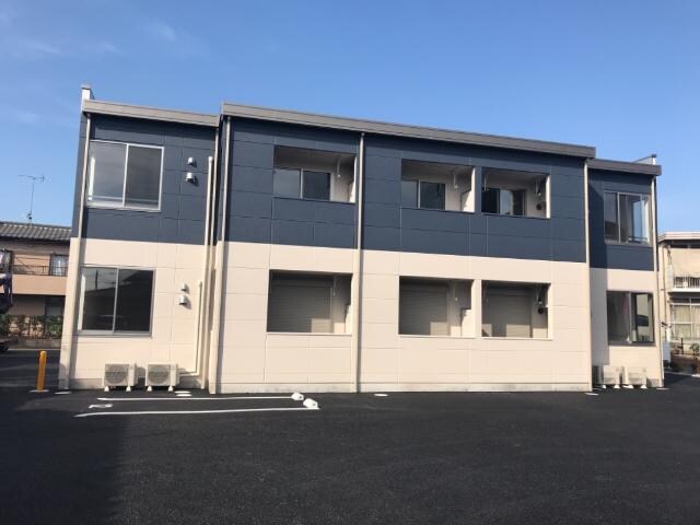 物件外観写真1　(外観写真（昼）)