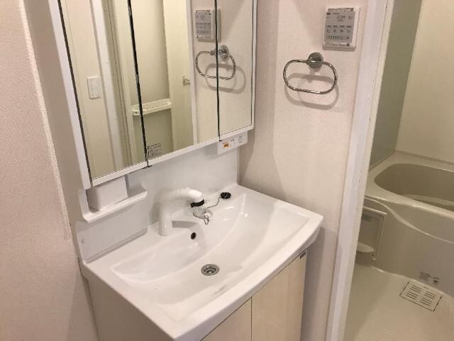 物件内観写真4　(室内設備)