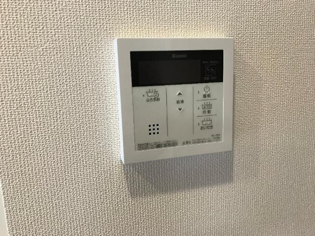 物件内観写真18　(追い焚き)