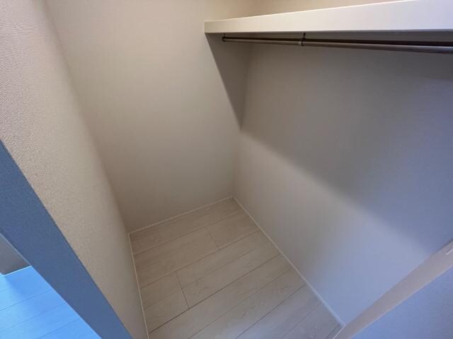 物件内観写真15　(収納)