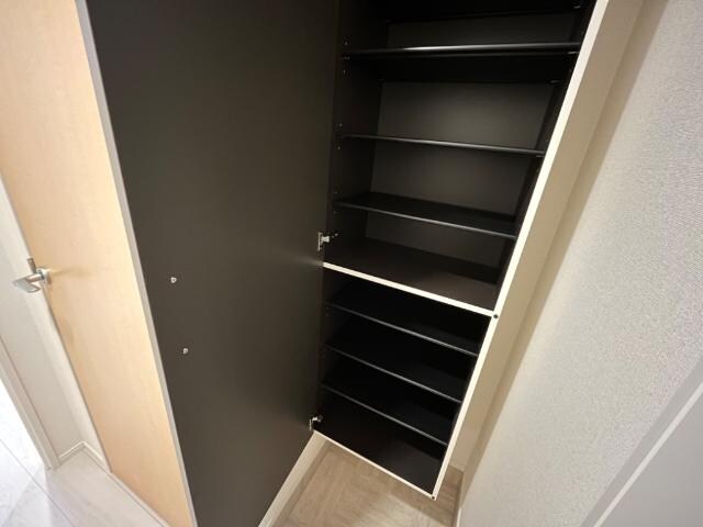 物件内観写真24　(収納)