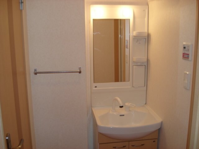 物件内観写真10　(脱衣所)