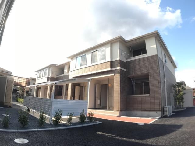 物件外観写真2　(外観写真（昼）)