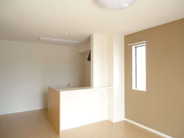 物件内観写真6　(リビング)